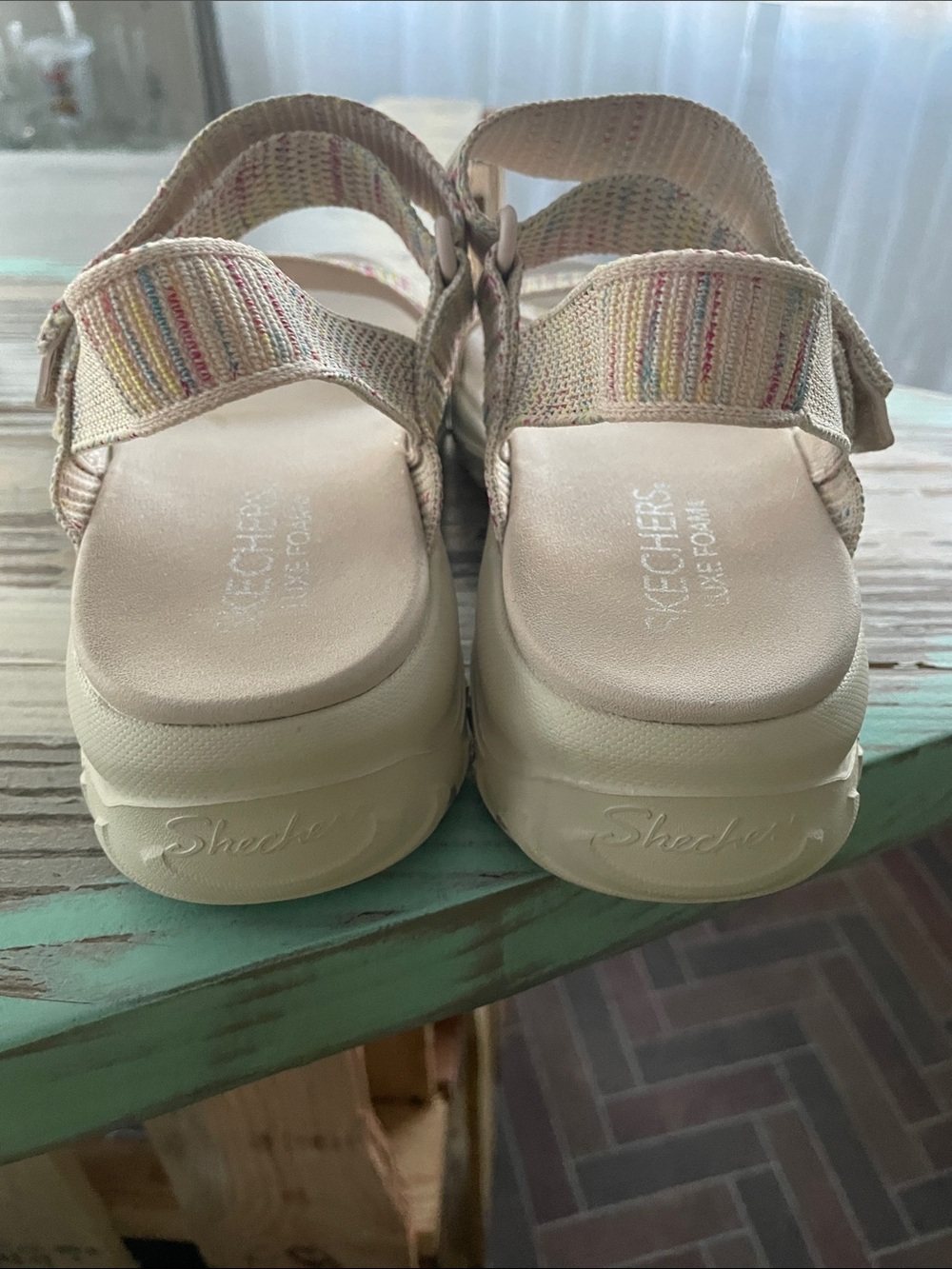 Skechers Luxe Foam Strappy Sandals - Size 10 - Picture 3 of 6